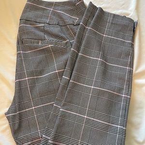 Black and pink plaid pants. Size medium very stretchy.
